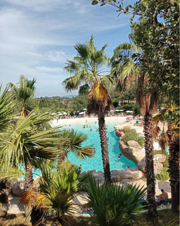 Charmant Appartement Village Restanques De Saint Tropez Grimaud Exterior foto