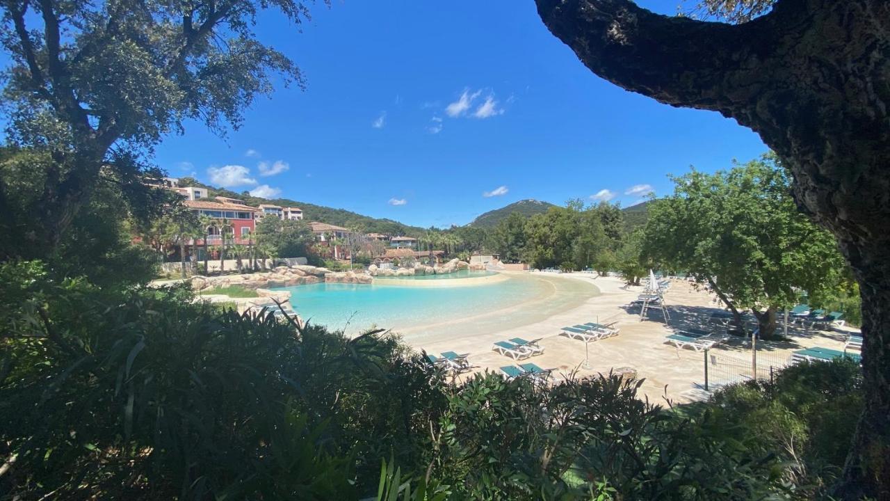 Charmant Appartement Village Restanques De Saint Tropez Grimaud Exterior foto